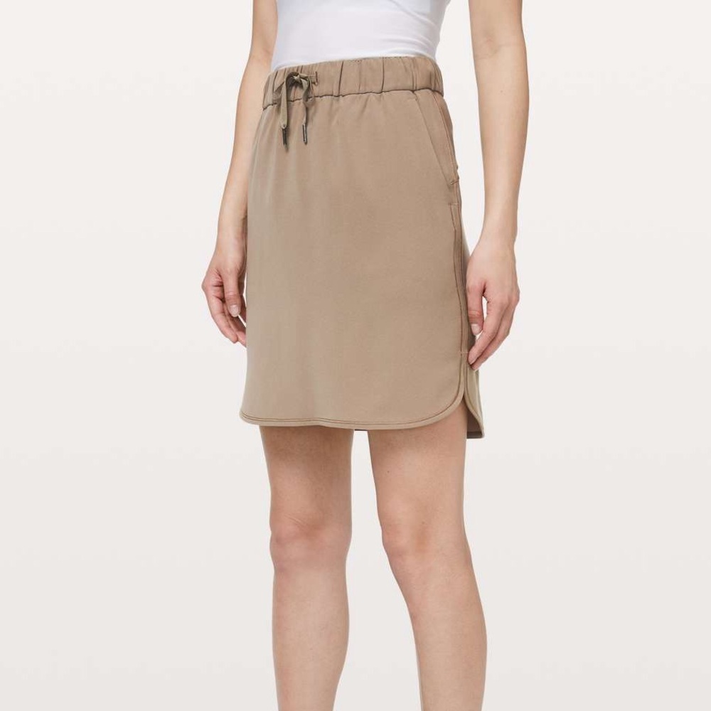 LULULEMON On The Fly Skirt *Woven - Frontier - W8A87S - Sz 4